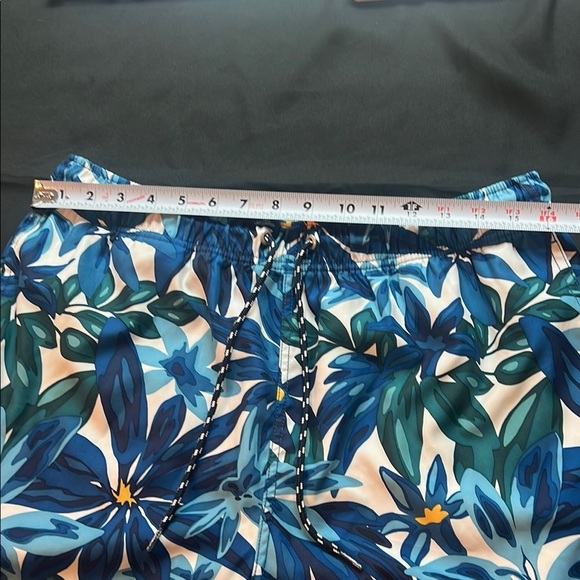 Nautica Blue and White Swim Trunks with Tropical Print, Men’s Large - Picture 6 of 7